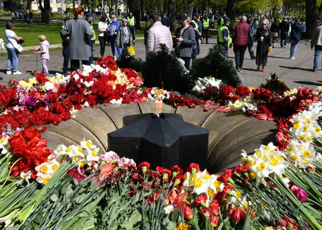 Двое мужчин, празднующих 9 мая в Даугавпилсе, в телеинтервью оправдали войну в Украине: возбуждено уголовное дело