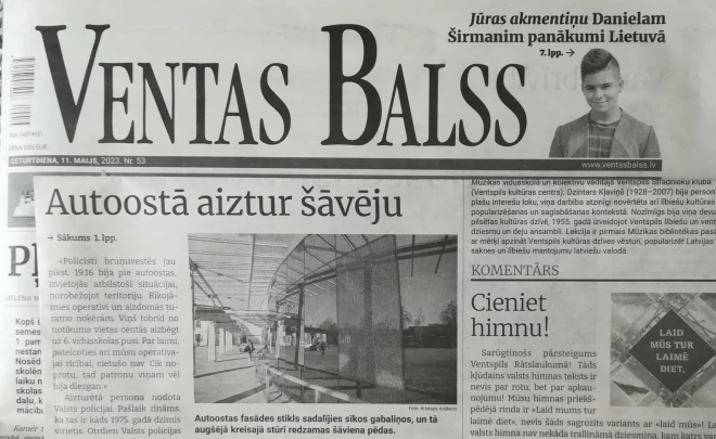 Ventspils laikraksts “Ventas Balss” raksta par šaudīšanos ar kaujas ieroci pilsētas autoostā.