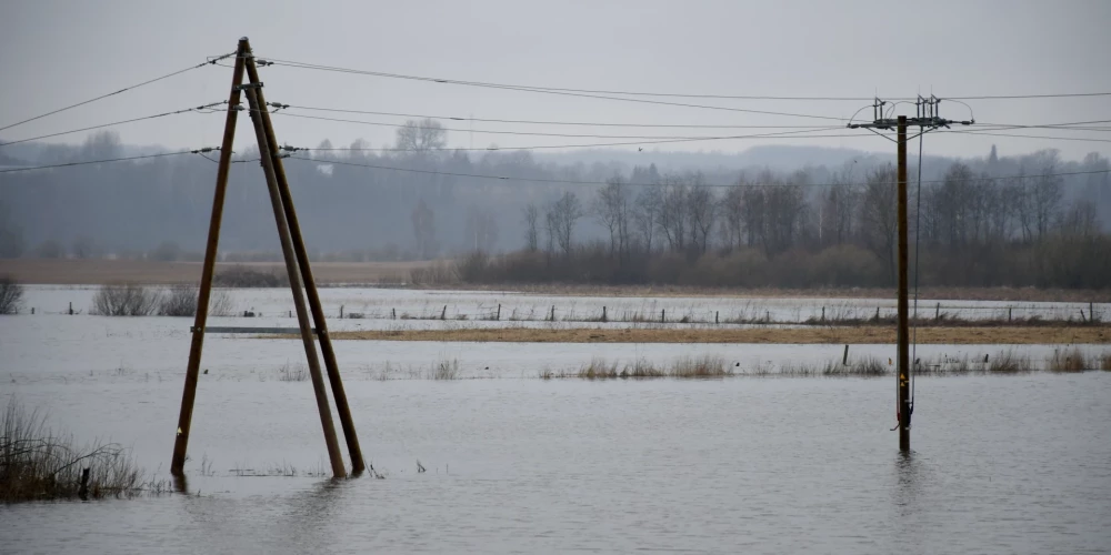 Устранение последствий наводнения: Аугшдаугавский край попросит полмиллиона евро