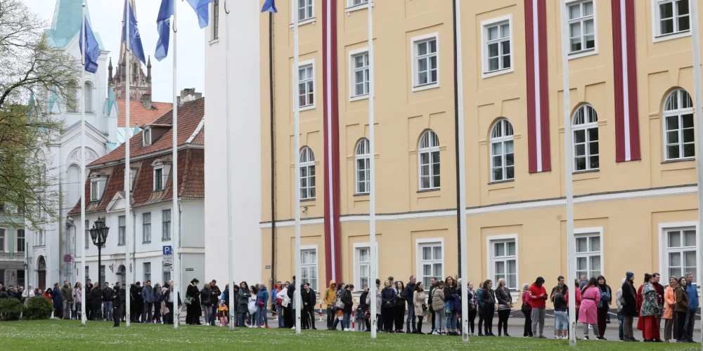 Очередь в Рижский замок во время Ночи музеев