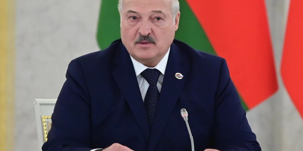 Lukašenko nav ieradies Valsts karoga dienas svinībās