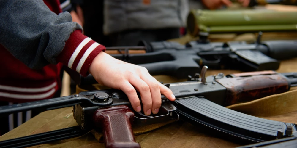 Прощай, оружие: сербы сдали более 13 тысяч незарегистрированных "стволов"