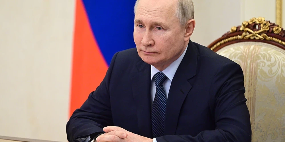 Putins samulsis un pārsteigts, ka notriektas "nevainojamās" "Kinžal" raķetes