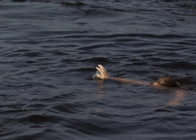 Составлена "Карта черных точек утопающих". Где на территории Латвии чаще всего тонут люди?