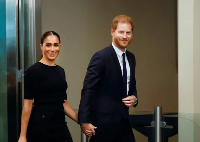 Папарацци преследовали принца Гарри и Меган Маркл в Нью-Йорке: погоня чуть не привела к катастрофе