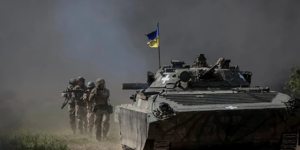 Kijiva: Ukrainas karavīri Bahmutas rajonā veiksmīgi pavirzījušies uz priekšu