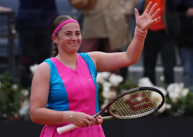 Ostapenko sasniedz Romas "WTA 1000" turnīra pusfinālu