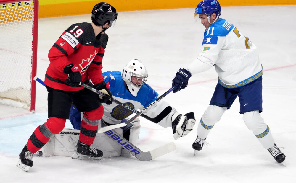Kazahstāna pirms spēles ar Latviju pārliecinoši zaudē Kanādai
