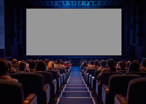 Испания спонсирует своих пенсионеров для посещения кинотеатров