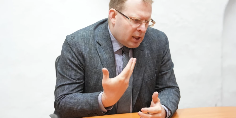 Ārpolitikas eksperts Bukovskis: Ukrainas karš diemžēl mūsu apziņā normalizēsies