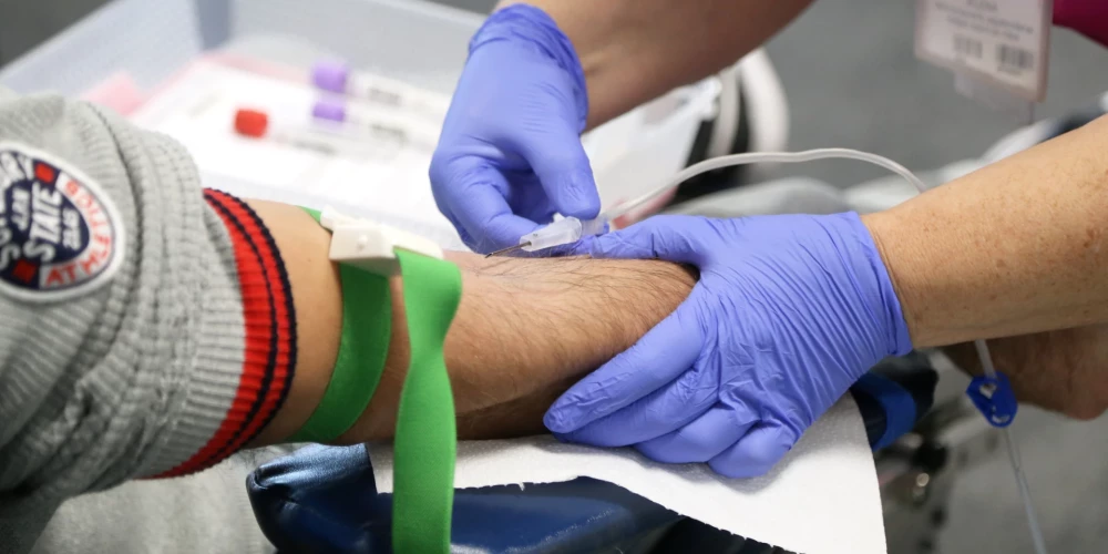 Центр доноров просит о помощи: в больницах острая нехватка крови группы А+