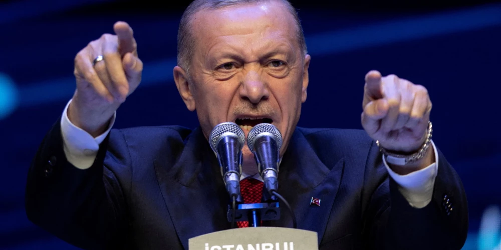 Erdogans sola arī turpmāk bloķēt Zviedrijas iestāšanos NATO