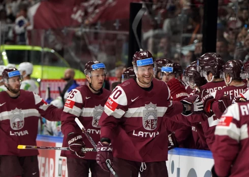 Latvijas hokejisti svarīgā pasaules čempionāta mačā tiekas ar sīksto Kazahstānu