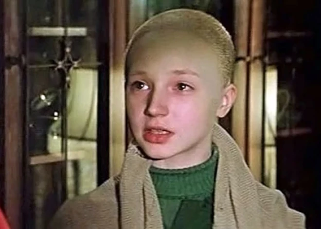 "Она гипнотизирует": иностранцы восхищены игрой 11-летней Орбакайте в фильме "Чучело"