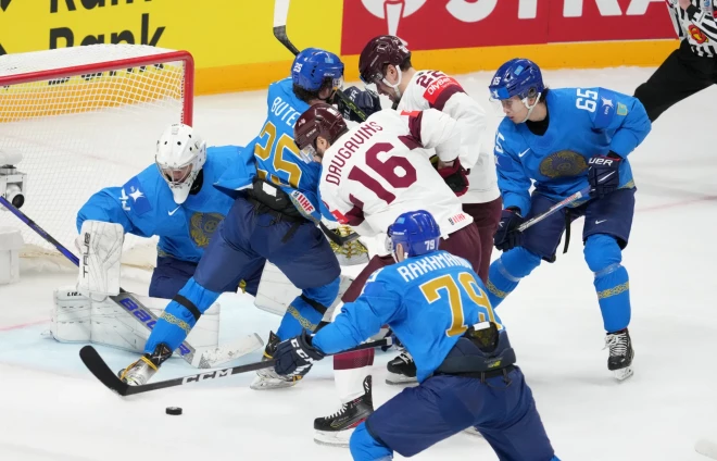 Pasaules hokeja čempionāta spēle starp Latvijas un Kazahstānas valstsvienībām ''Arēnā RĪga''.