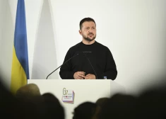 2023. gada 21. maijs, Hirosima, Japāna: Ukrainas prezidents Volodimirs Zelenskis atbildēja uz jautājumu preses konferencē G7 līderu samita ietvaros 