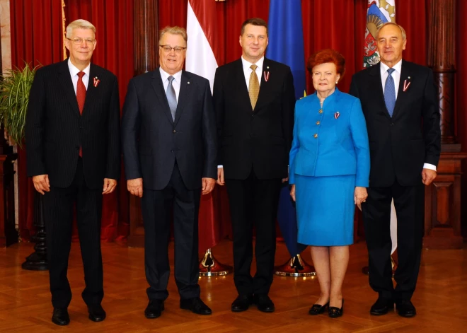 Несоразмерные траты: ведется сбор подписей за то, чтобы государство прекратило содержать экс-президентов