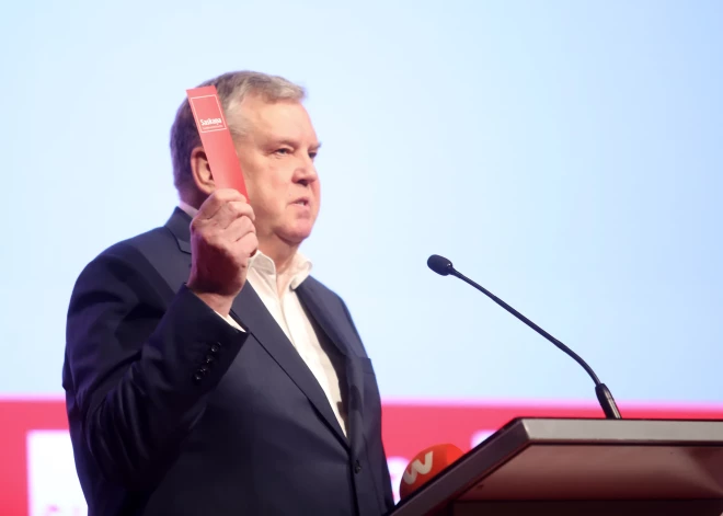 Урбанович: Левитс был бы переизбран на второй срок, если бы его не предало "Новое единство"