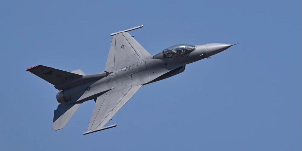 Cik efektīvs patiesībā ir Ukrainai apsolītais brīnumierocis-iznīcinātājs F-16?