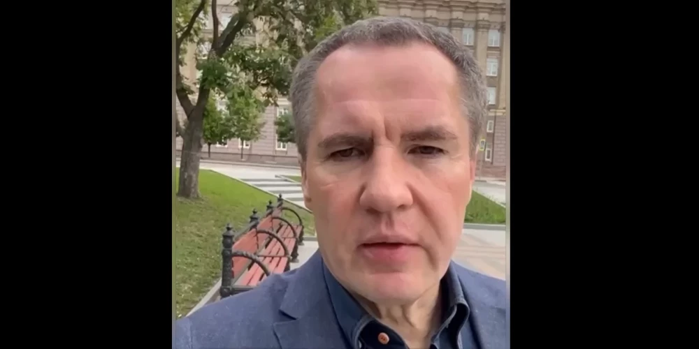 Šī rīta video viņš piebilst, ka pašlaik ir zināms par diviem ievainotiem civiliedzīvotājiem, taču līdz viņiem Krievijas spēki “vēl nav tikuši” – tā esot šī rīta prioritāte.