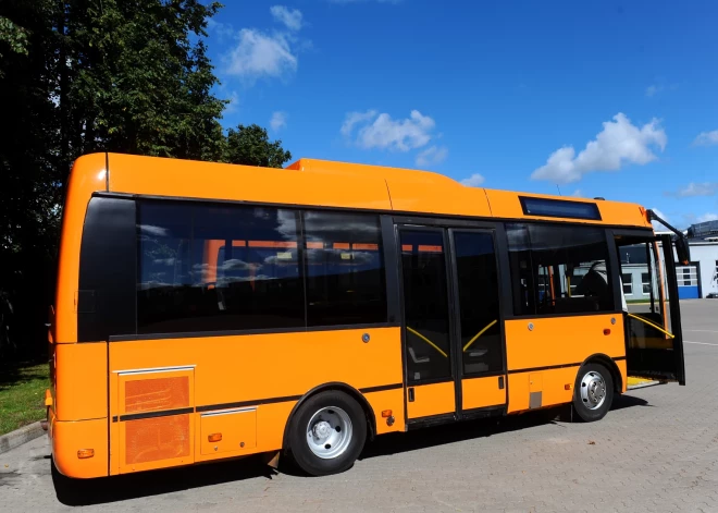 Pašvaldībām grūtības atrast autobusus Dziesmu un deju svētku dalībnieku pārvadāšanai