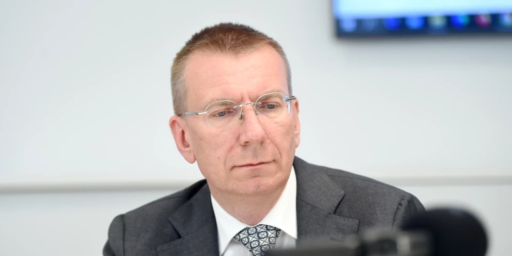 NEPLP оштрафовал латвийское СМИ на 8500 евро за неправильное употребление слова "депортация". Ринкевич потребовал объяснений