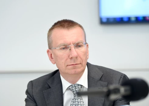 NEPLP оштрафовал латвийское СМИ на 8500 евро за неправильное употребление слова "депортация". Ринкевич потребовал объяснений