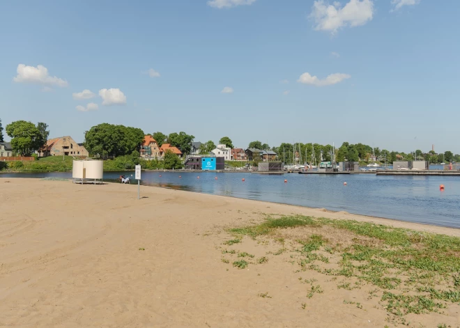 Rīgas peldvietu uzlabošanā un sagatavošanā peldsezonai pašvaldība izlietojusi 106 230 eiro, vēsta Rīgas dome. Šodien, 23. maijā, Rīgā oficiāli tika atklāta peldsezona, kas nozīmē, ka oficiālajās pludmalēs būs glābēju dežūras.