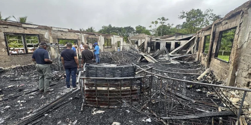 Трагедия в Гайане: ученица, у которой отобрали телефон, устроила пожар в общежитии - 19 детей сгорели заживо