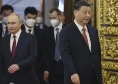 Sji: Ķīnai un Krievijai savstarpēji jāatbalsta abu valstu "pamatintereses"