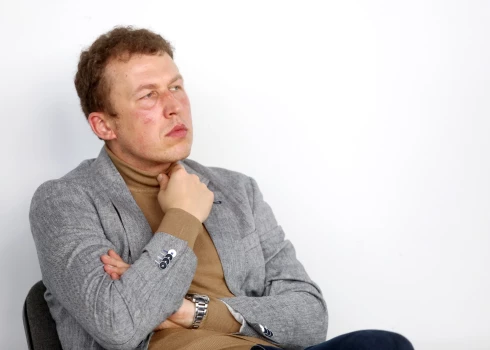 Pusaudžu un jauniešu psihoterapijas centra vadītājs Nils Sakss Konstantinovs.