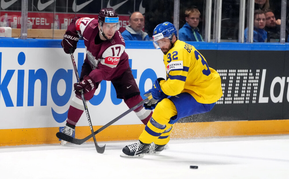VIDEO: Latvijas izlase spēlē pret Zviedriju gūst 3 vārtus un izcīna vēsturisku uzvaru