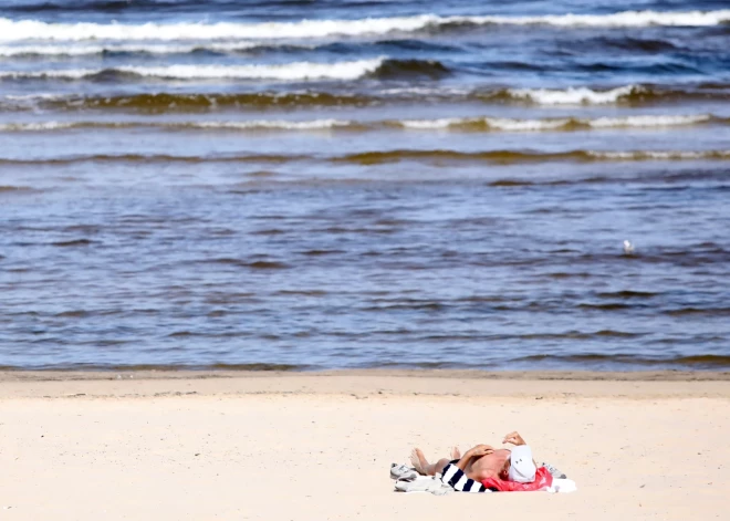 VVD atgādina par vairākiem nosacījumiem atpūtai pie jūras