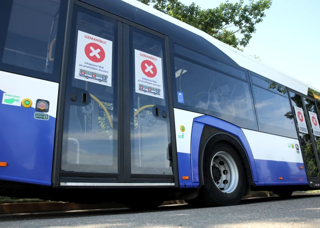 Вниманию пассажиров! Вводятся изменения на нескольких автобусных маршрутах Rīgas satiksme