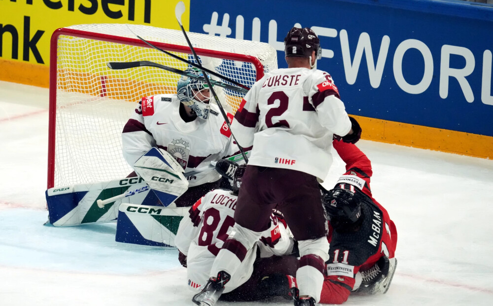 Latvijas hokeja izlase Tamperē aizvada pusfināla maču ar Kanādu. Otrā trešdaļa galā, esam vadībā 2:1
