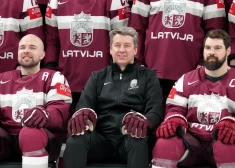 Тренер сборной Латвии о сне, который он увидел за неделю до ЧМ по хоккею: "Мне приснилось, что медаль висит у меня на шее"