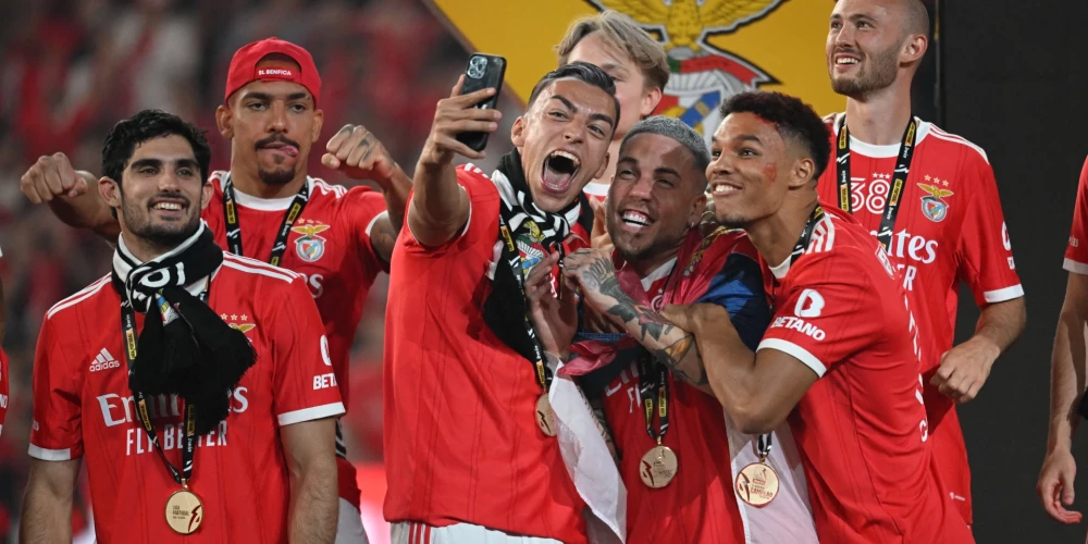 "Benfica" notur divu punktu pārsvaru un 38. reizi triumfē Portugāles čempionātā