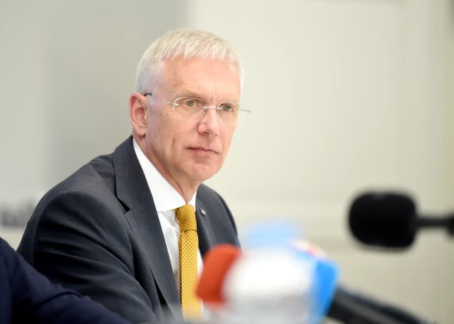 Kariņš: Ēnu ekonomika drīzāk novērojama vietējos uzņēmumos