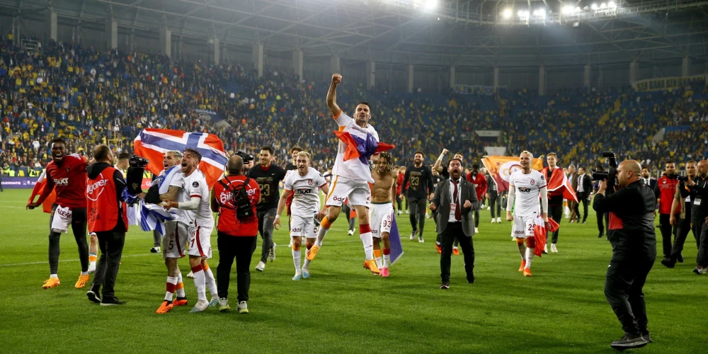 "Galatasaray" atgriežas Turcijas futbola tronī