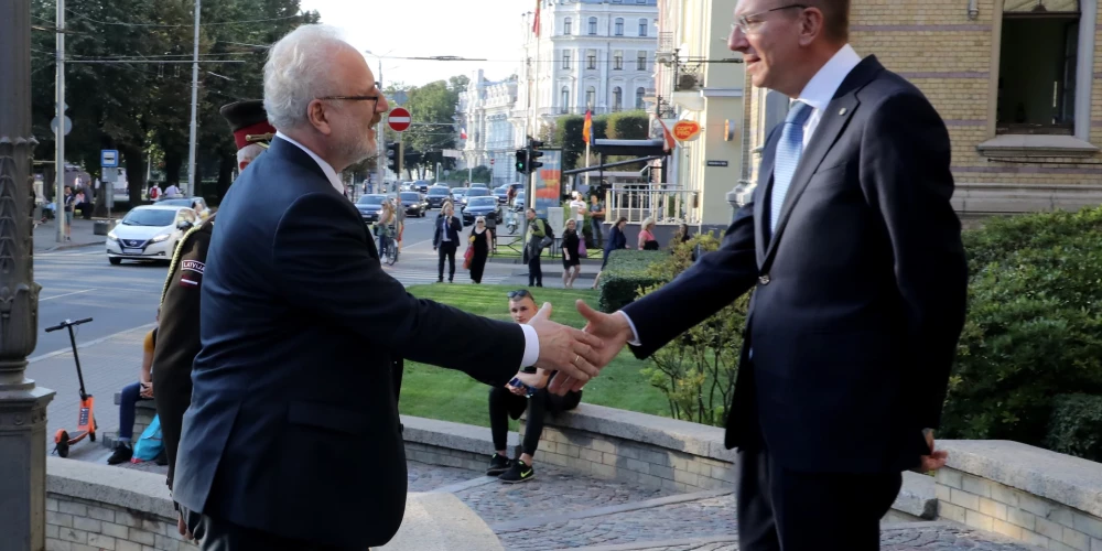   Левитс поздравил Ринкевича: в ближайшие четыре года Латвия будет в надежных руках