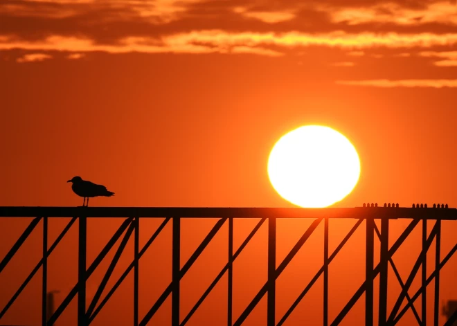 Gaisa temperatūra saullēktā no +2 līdz +13 grādiem