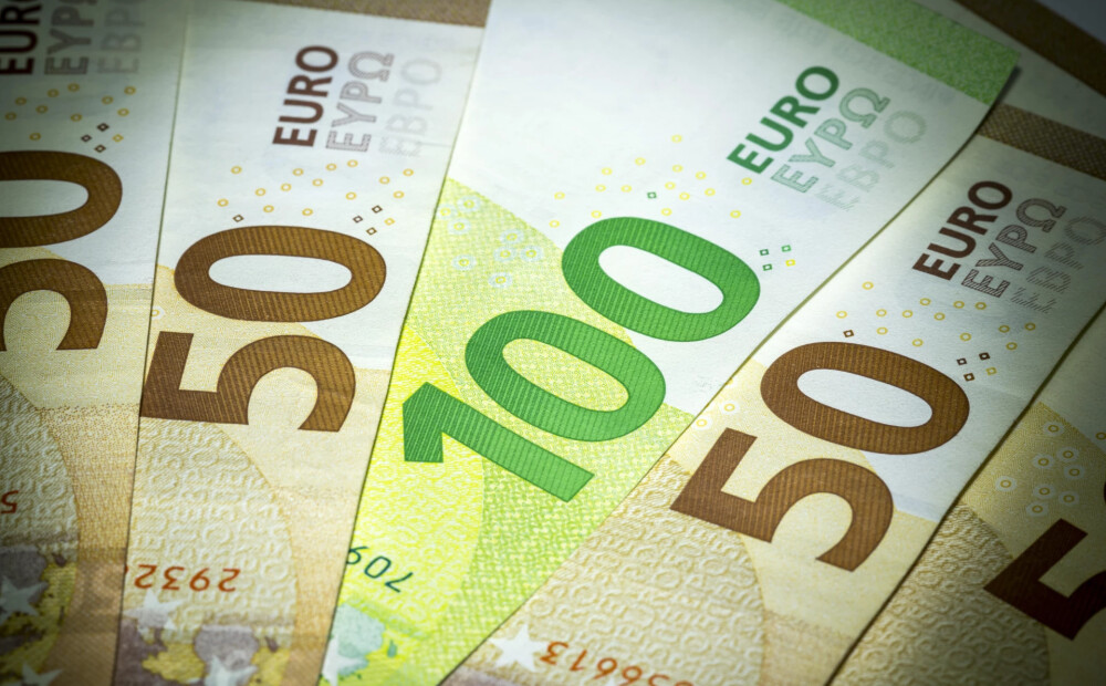 Latvijas finanšu iestāžu peļņa četros mēnešos sasniegusi 202,6 miljonus eiro