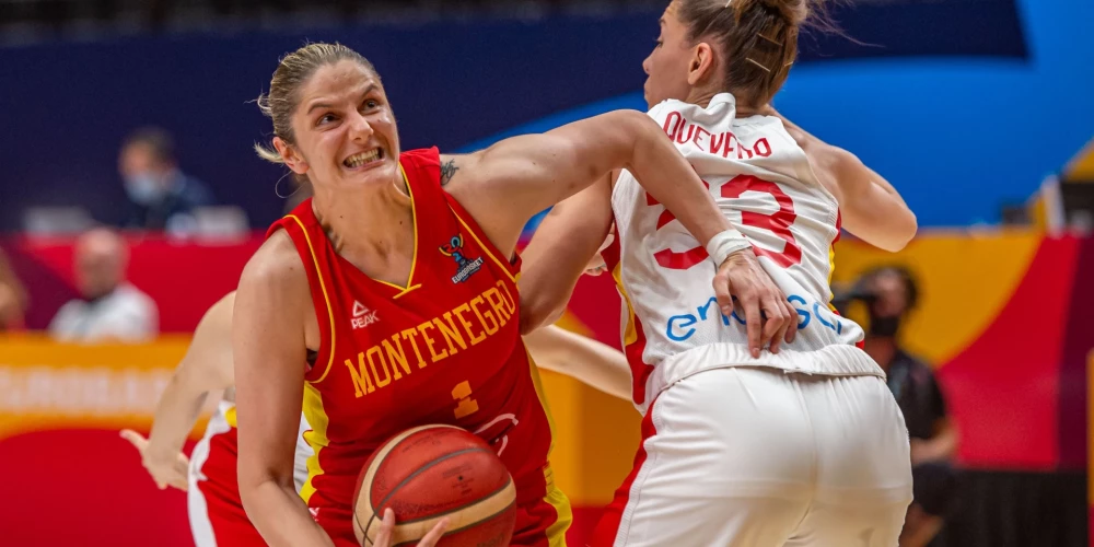 Jeļena Dubļeviča ilgus gadus bija Melnkalnes sieviešu basketbola izlases uzbrukuma līdere.