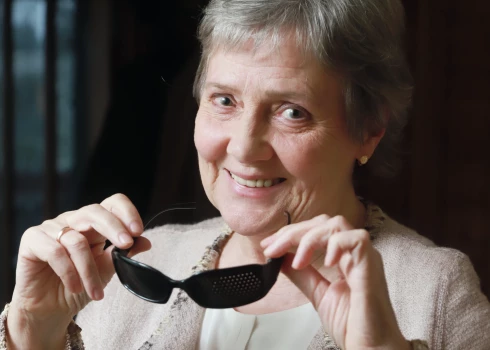 Patiesas rūpes par tām nozīmē acu regulāru atpūtināšanu, muskuļu sasprindzinājuma noņemšanu, barošanu, pareizu skatīšanos, pastāvīgu kustīgumu, relaksāciju un meditācijas, skaidro Vija Buša.