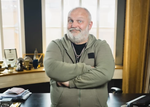 Ufo šis pavasaris ir radošiem darbiem ražīgs.