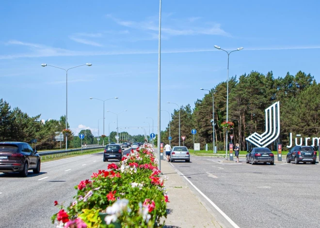 Jūrmalas pašvaldība vēlas palielināt iebraukšanas maksu un piemērot to visu gadu