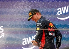 Verstapenam pārliecinoša uzvara Spānijas "Grand Prix"