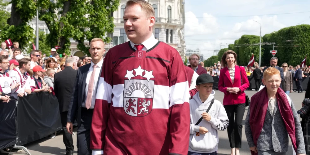 "Я был неправ": Смилтенс извинился за свое поведение в день встречи сборной Латвии, но отстаивает "хоккейный выходной"