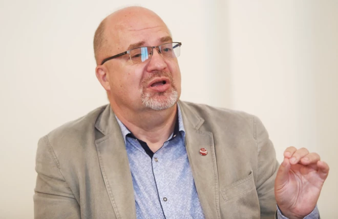 Nu jau bijušais Valkas mērs Vents Armands Krauklis uzskata, ka jaunā domē sagandējusi robežpilsētas Valkas/Valgas svētku, atsakoties no Disko nakts rīkošanas.