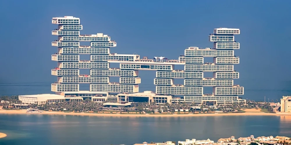 Невероятных строений в Дубае становится все больше! На фото - отель Royal Atlantis.